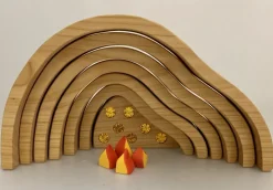 Bauspiel Dragon Lair With Gems & Campfire