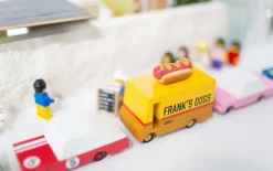 Candylab – Hot Dog Van