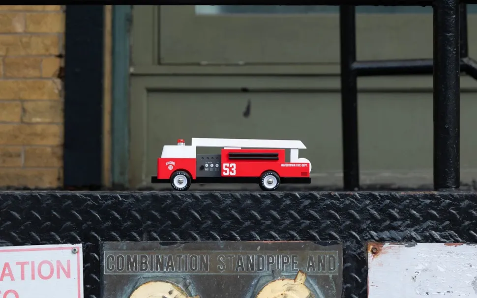 Candylab Fire Truck Engine 53
