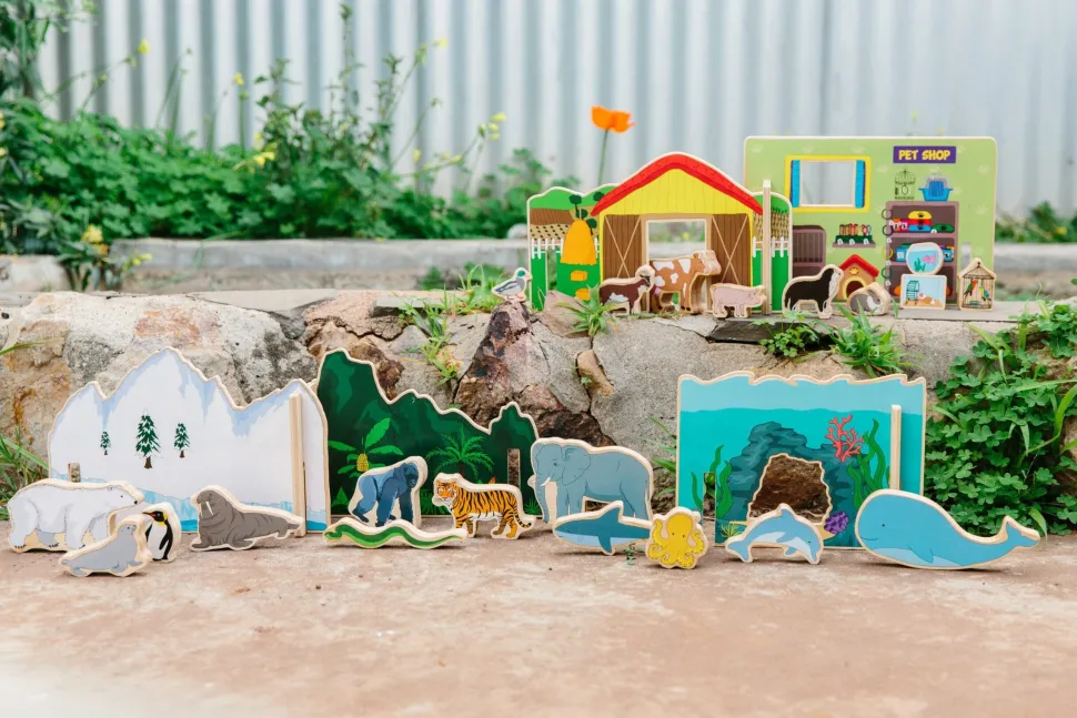 Freckled Frogs Happy Architect Animals in Habitat