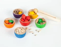 Grapat Coloured Bowls & Acorns