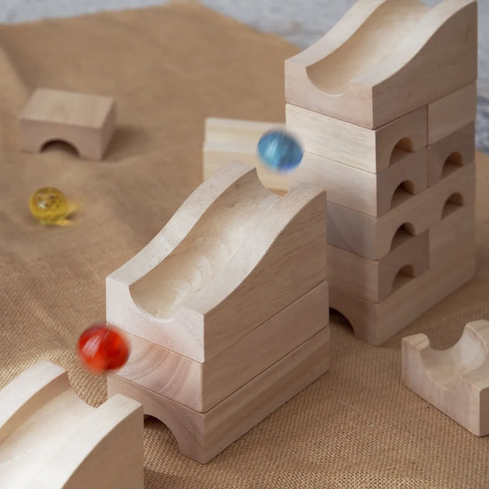 Guidecraft Unit Block Marble Run – 40 pc. set