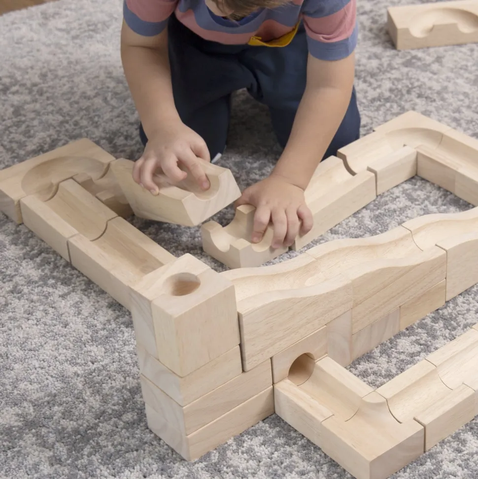 Guidecraft Unit Block Marble Run – 40 pc. set