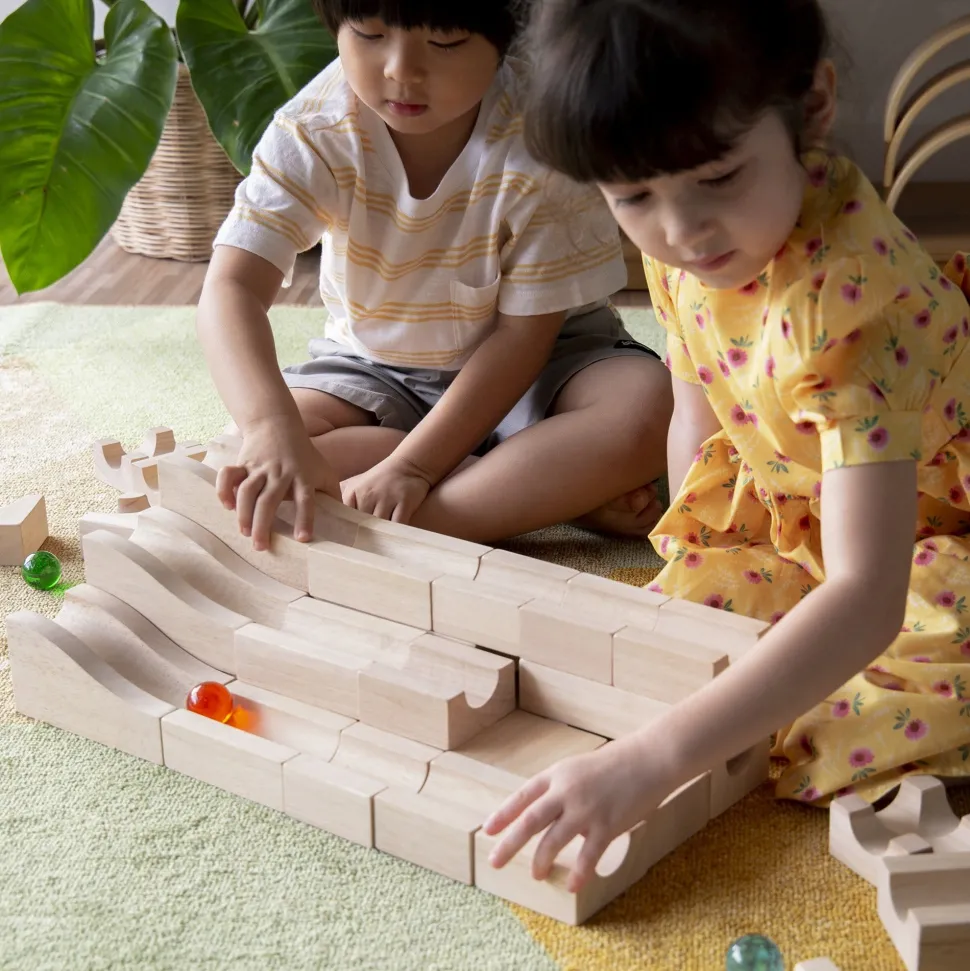 Guidecraft Unit Block Marble Run – 40 pc. set