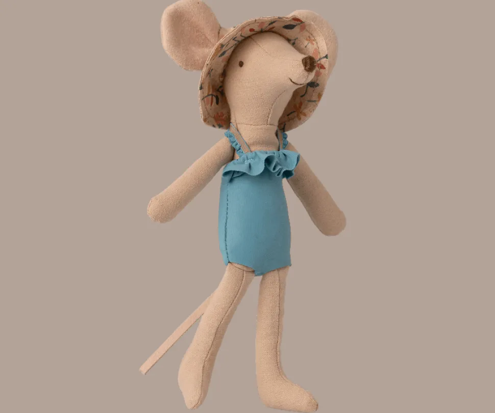 Maileg Beach Mouse Mum in Cabin