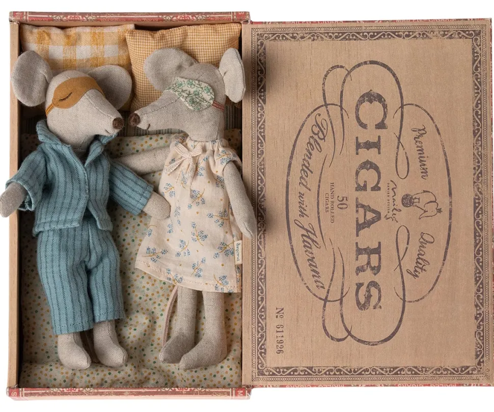Maileg Mum and Dad Mice in Cigarbox