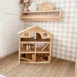 QToys Classic Wooden Dollhouse