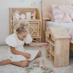 QToys Classic Wooden Dollhouse