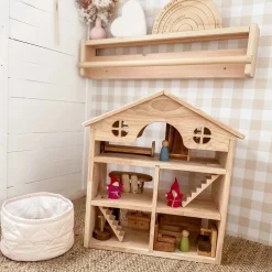 QToys Classic Wooden Dollhouse