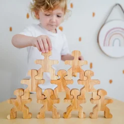 QToys Natural Balancing people