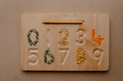 Qtoys Number tracing board