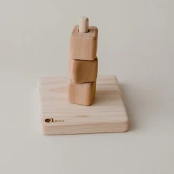 QToys Vertical Block Stacker
