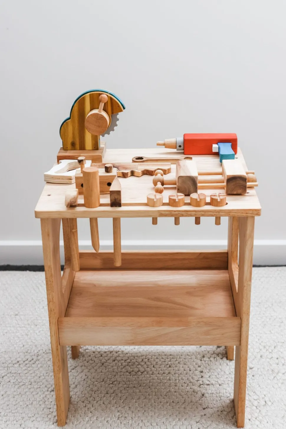 QToys Wooden Work Bench