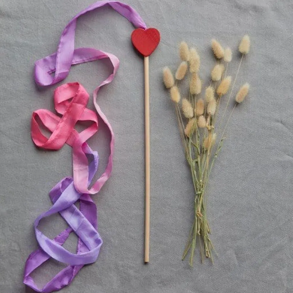 Sarah's Silks Streamer