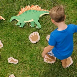The Freckled Frog Chasing Dinosaurs!